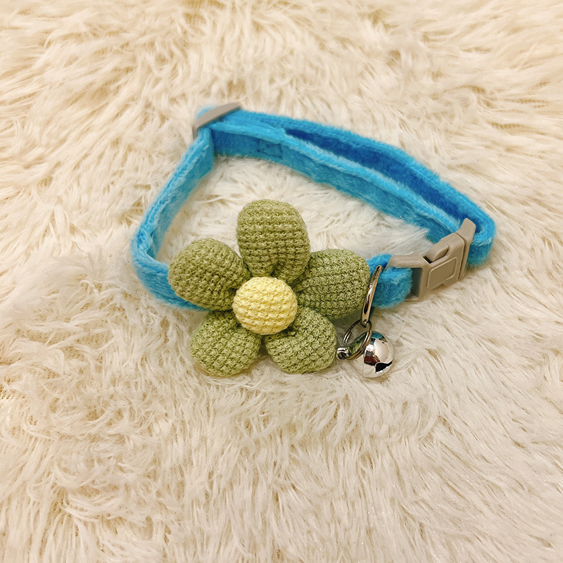 Adjustable Flower Bow Cat Collar for Kittens and Small Dogs