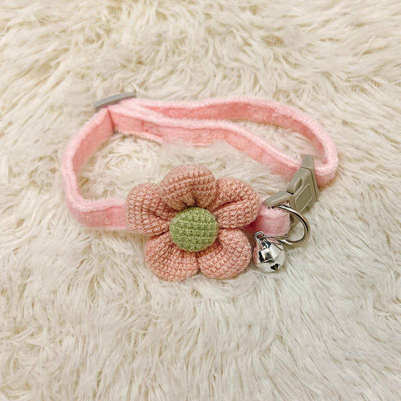 Adjustable Flower Bow Cat Collar for Kittens and Small Dogs